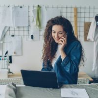Comptes professionnels pour auto-entrepreneurs : 6 offres comparées sur les frais et la comptabilité intégrée