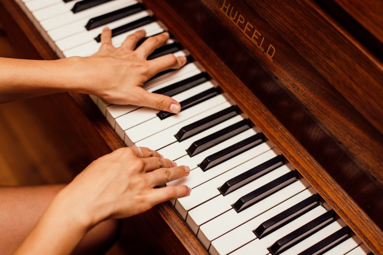 Le guide pour devenir pianiste auto-entrepreneur