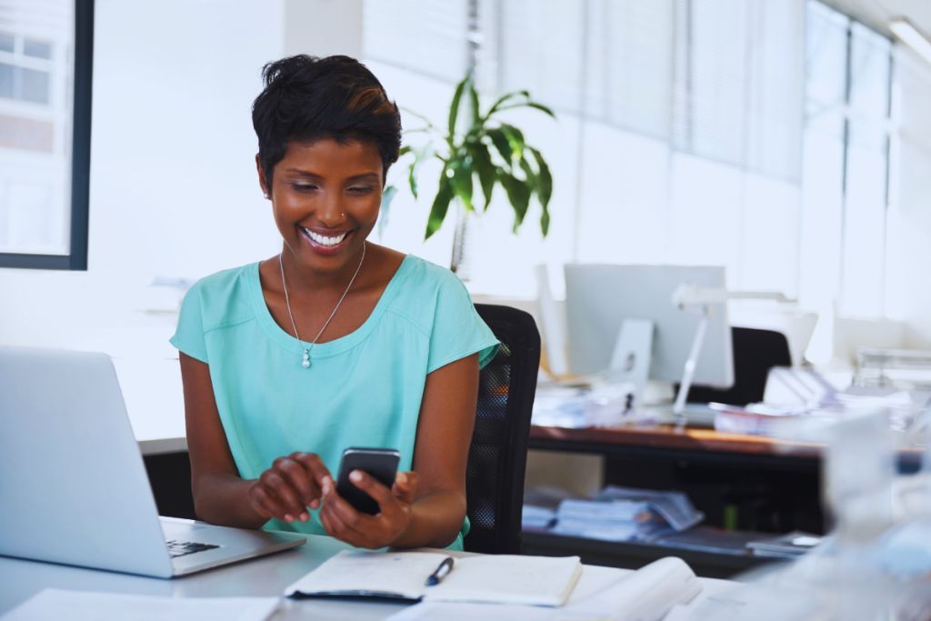 Portage salarial ou micro-entreprise : quel statut choisir ?