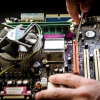 Code NAF 95 - Réparation d'ordinateurs et de biens personnels et domestiques